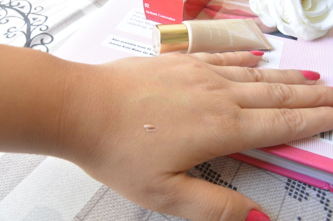 Instant-Concealer-Clarins-3