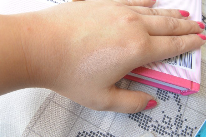 Instant-Concealer-Clarins-4