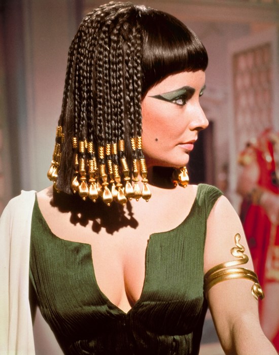 Elizabeth-Taylor-Cleopatra-2